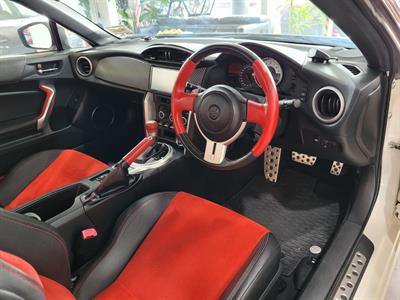 2016 Toyota 86 - Thumbnail