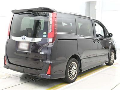 2016 Toyota Noah - Thumbnail