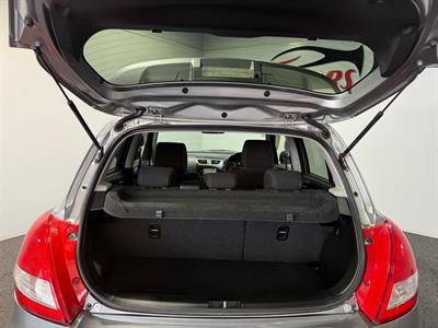 2013 Suzuki Swift - Thumbnail