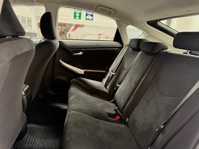 2014 Toyota Prius - Thumbnail