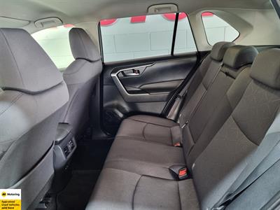 2023 Toyota RAV4 - Thumbnail