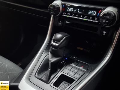 2023 Toyota RAV4 - Thumbnail