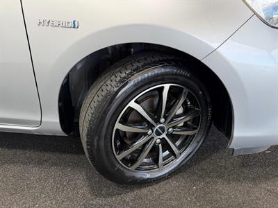 2012 Toyota Aqua - Thumbnail