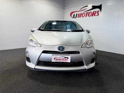 2012 Toyota Aqua - Thumbnail