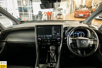 2025 Toyota Alphard - Thumbnail