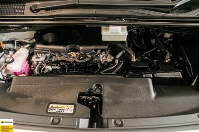 2025 Toyota Alphard - Thumbnail