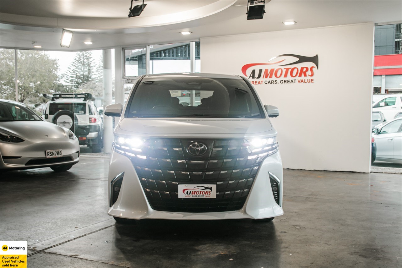 2025 Toyota Alphard