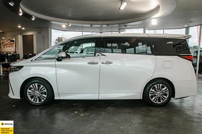 2025 Toyota Alphard - Thumbnail