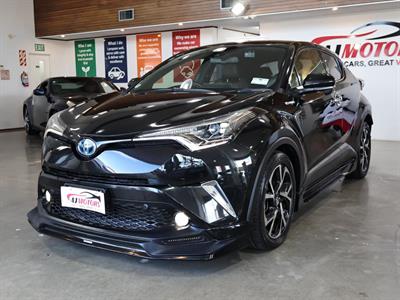 2017 Toyota C-HR - Thumbnail