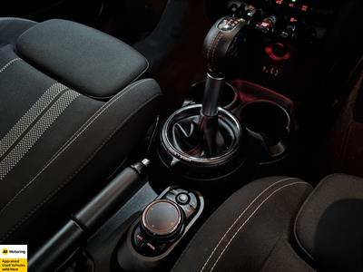 2015 Mini Cooper - Thumbnail