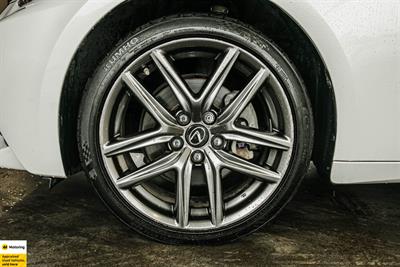 2013 Lexus IS - Thumbnail