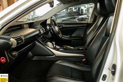 2013 Lexus IS - Thumbnail