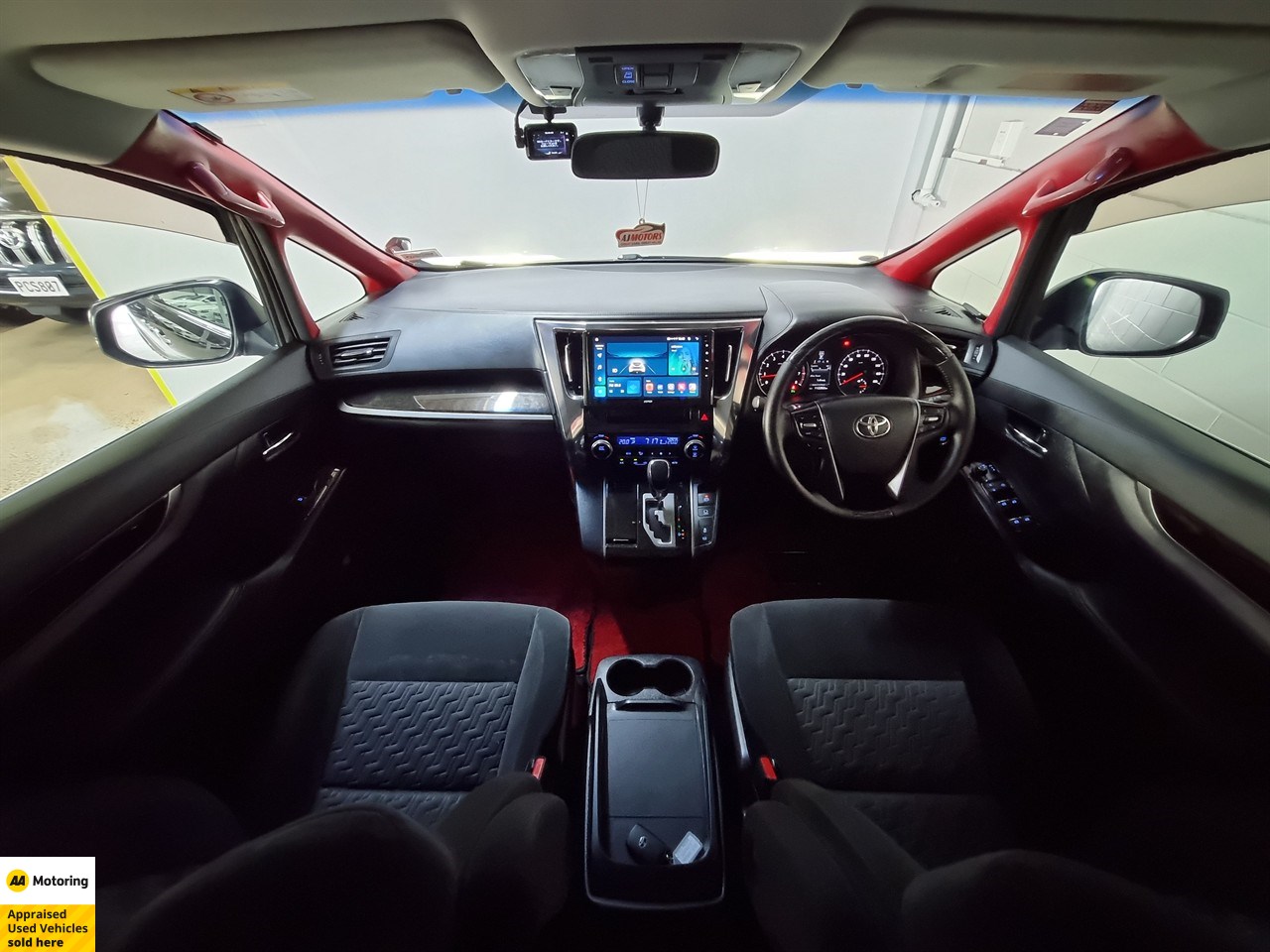 2015 Toyota Vellfire