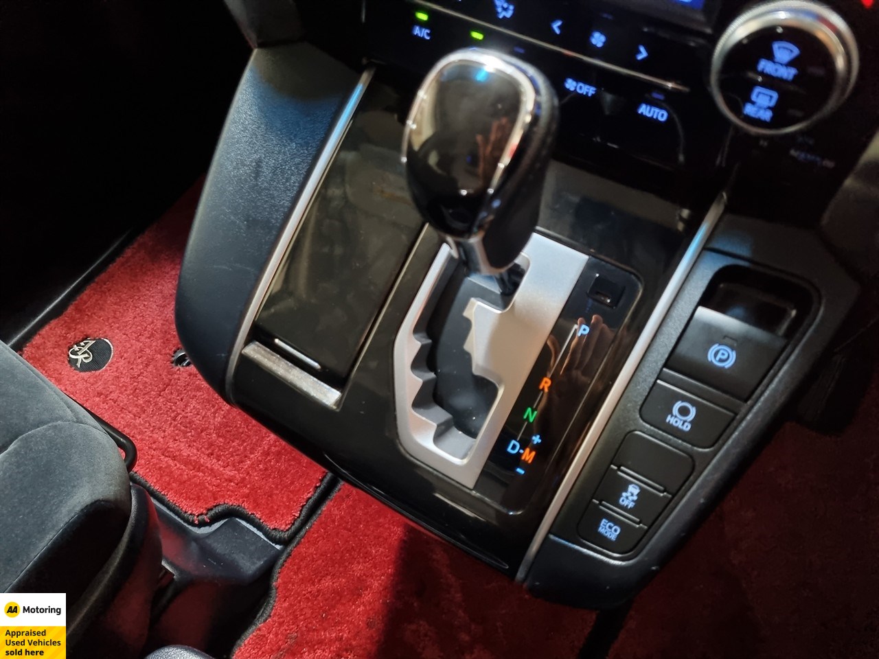 2015 Toyota Vellfire