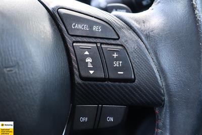 2015 Mazda Axela - Thumbnail