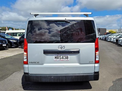 2020 Toyota Hiace - Thumbnail