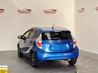 2014 Toyota Aqua - Thumbnail