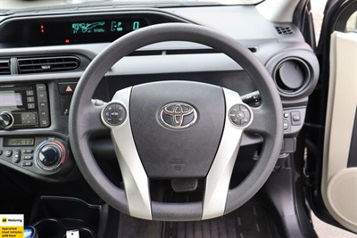 2013 Toyota Aqua - Thumbnail