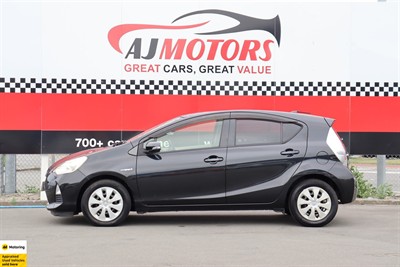 2013 Toyota Aqua - Thumbnail