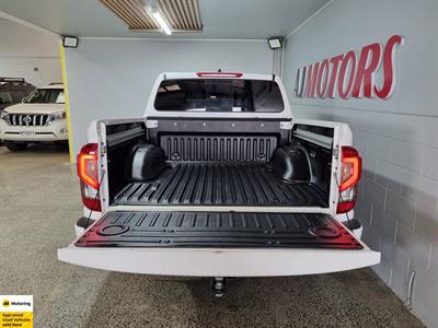 2021 Nissan NAVARA - Thumbnail
