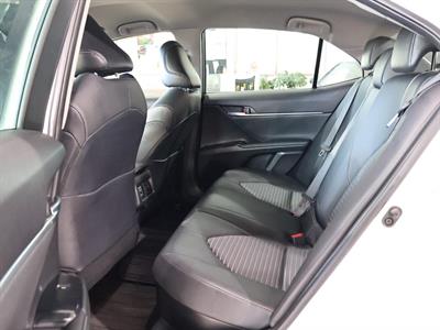 2019 Toyota Camry - Thumbnail
