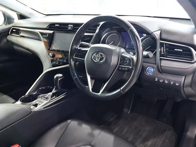 2019 Toyota Camry - Thumbnail